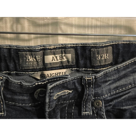 Men's Alec BKE‎ Jeans, 32R, Dark Blue - Picture 5 of 6